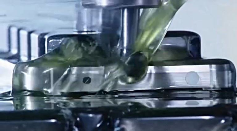 小米4、魅族MX4手機(jī)外殼加工用的是什么切削液？